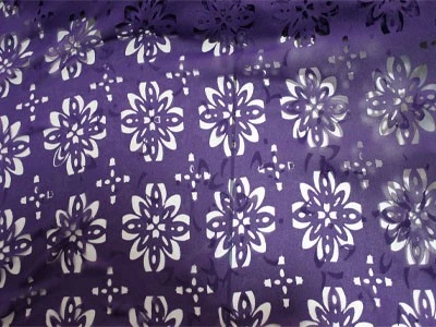 Manufacturing flowers on jeans by laser marker
